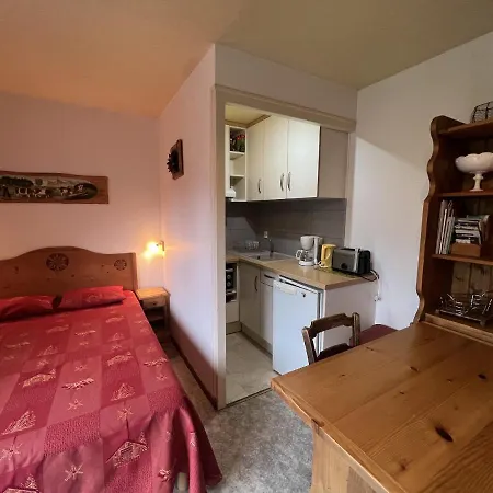 Gemeaux S, Proche Pistes De Et Village *